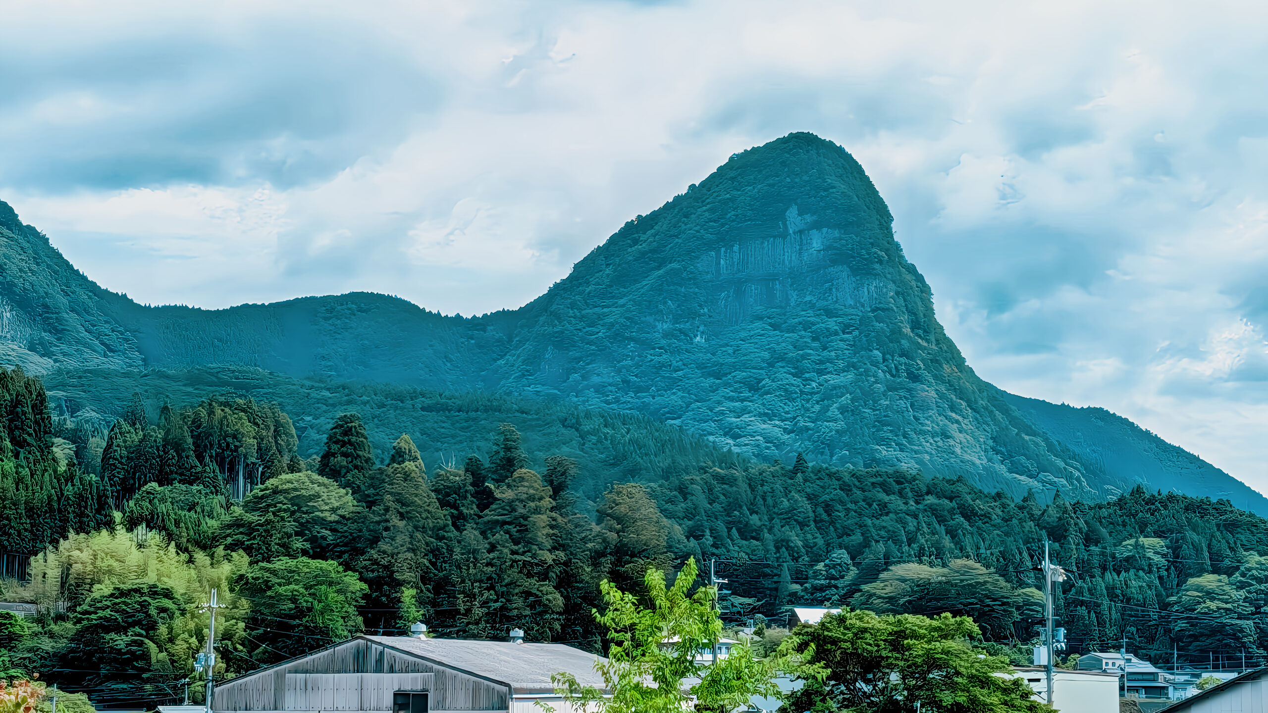 鎧岳