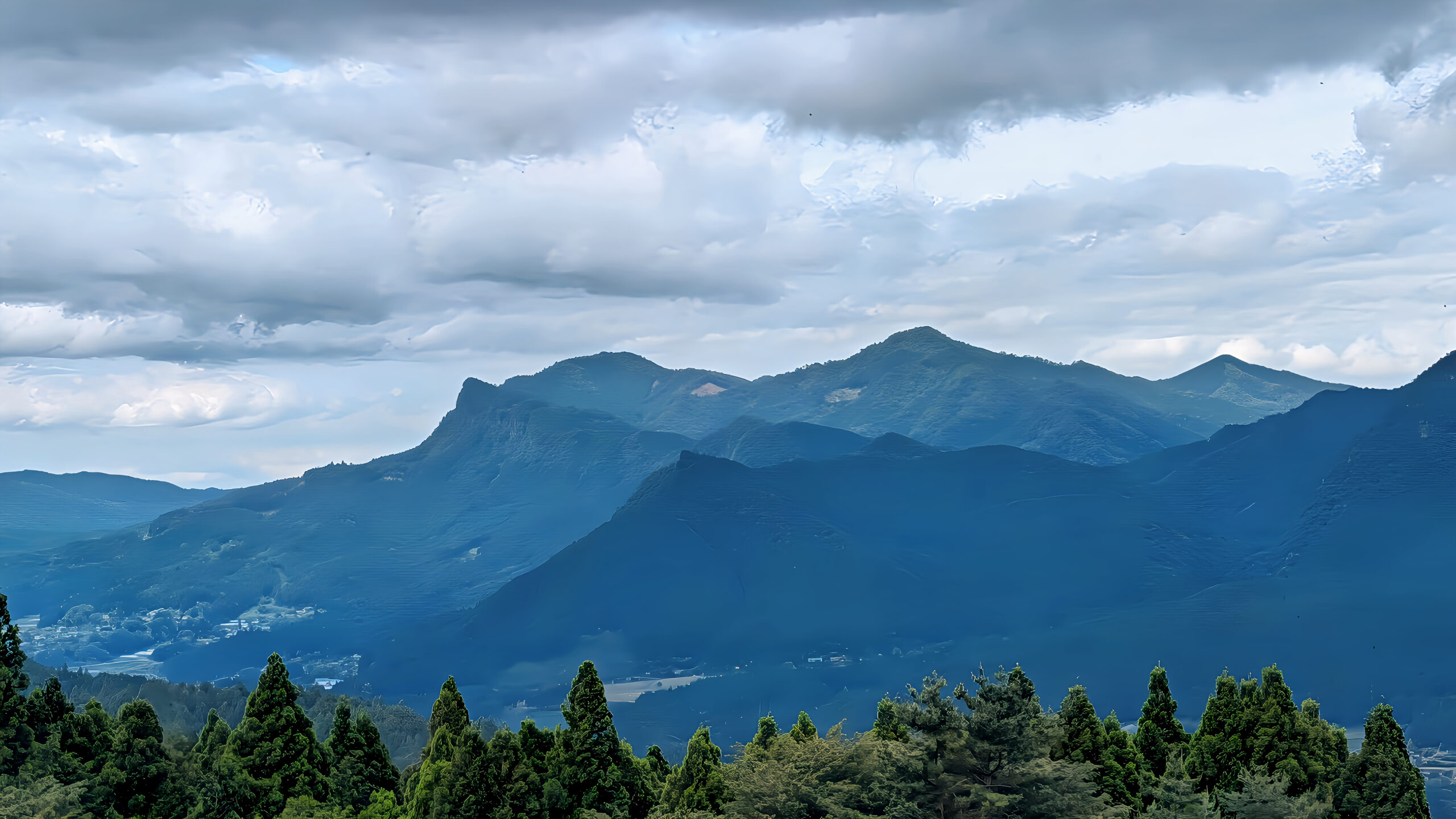鎧岳・兜岳