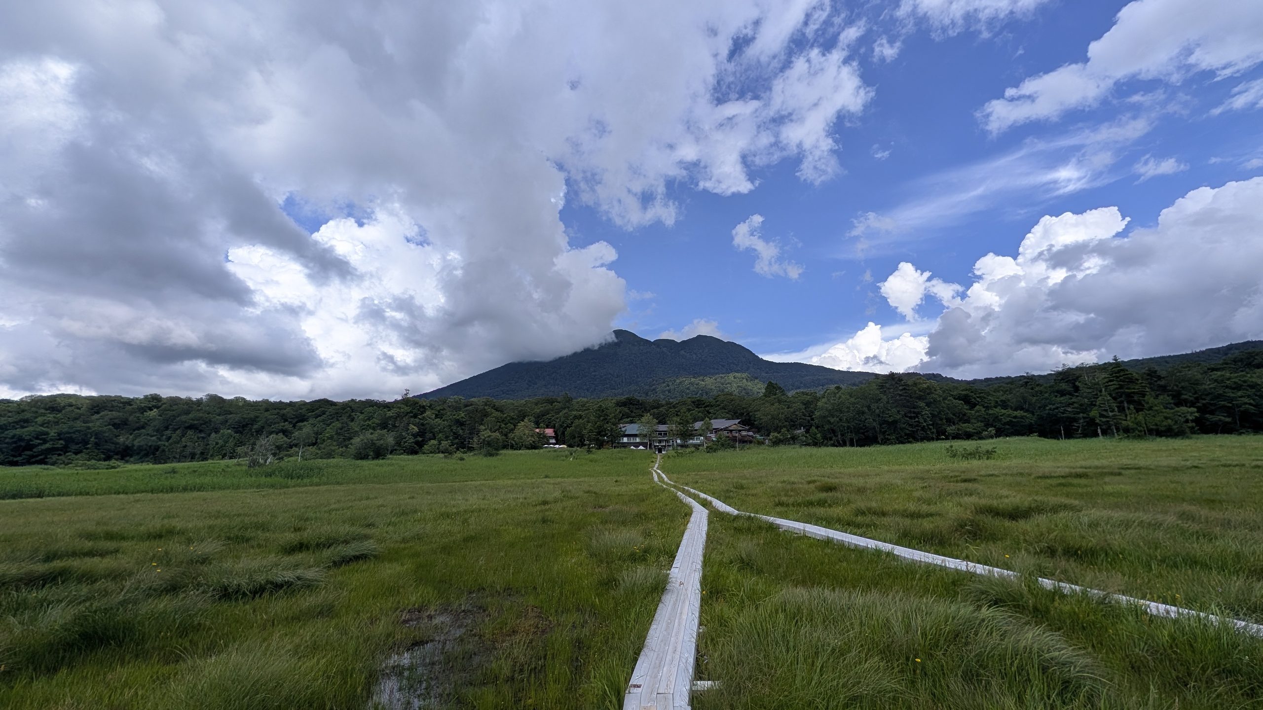 至仏山