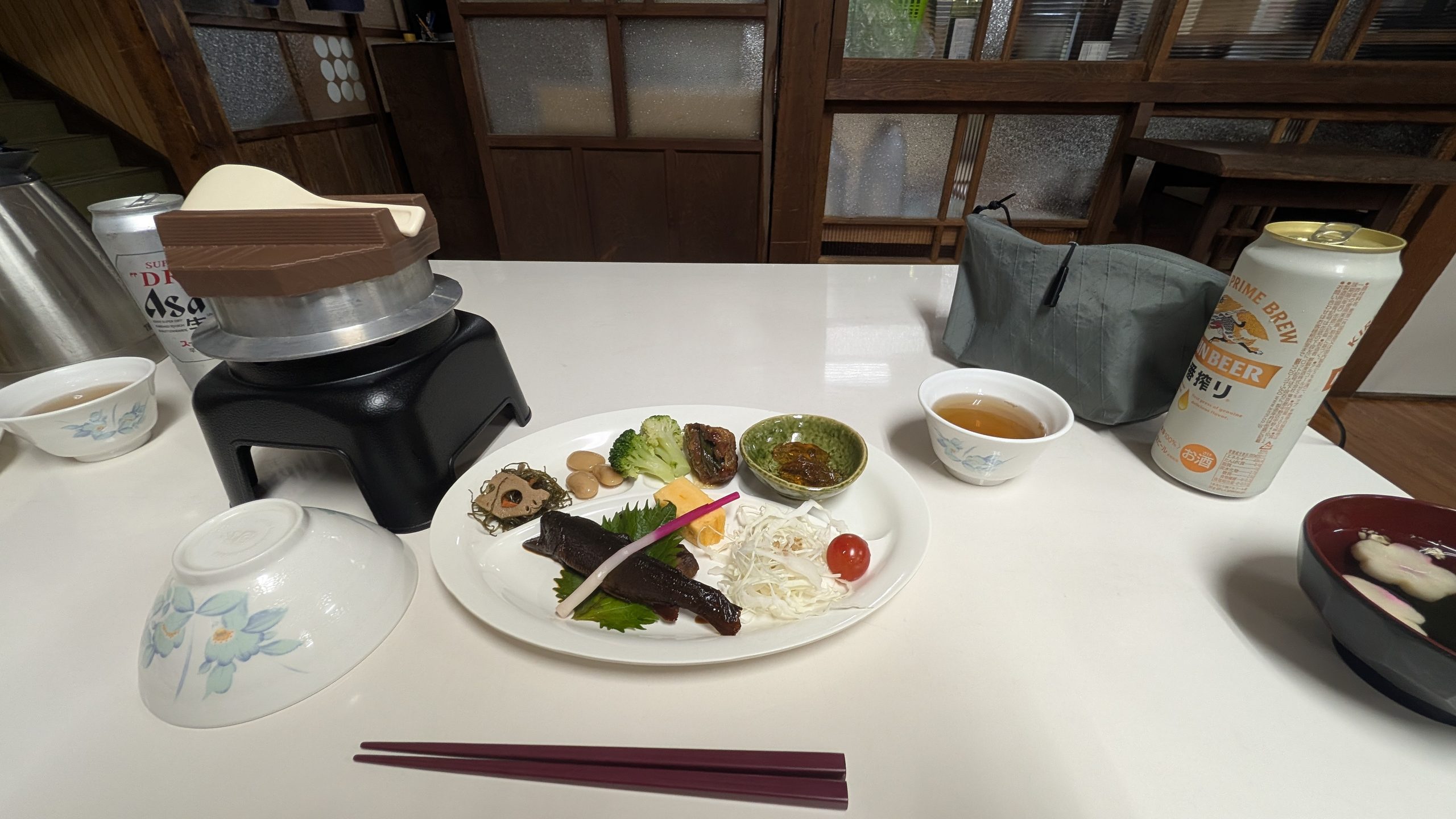 原の小屋の夕食