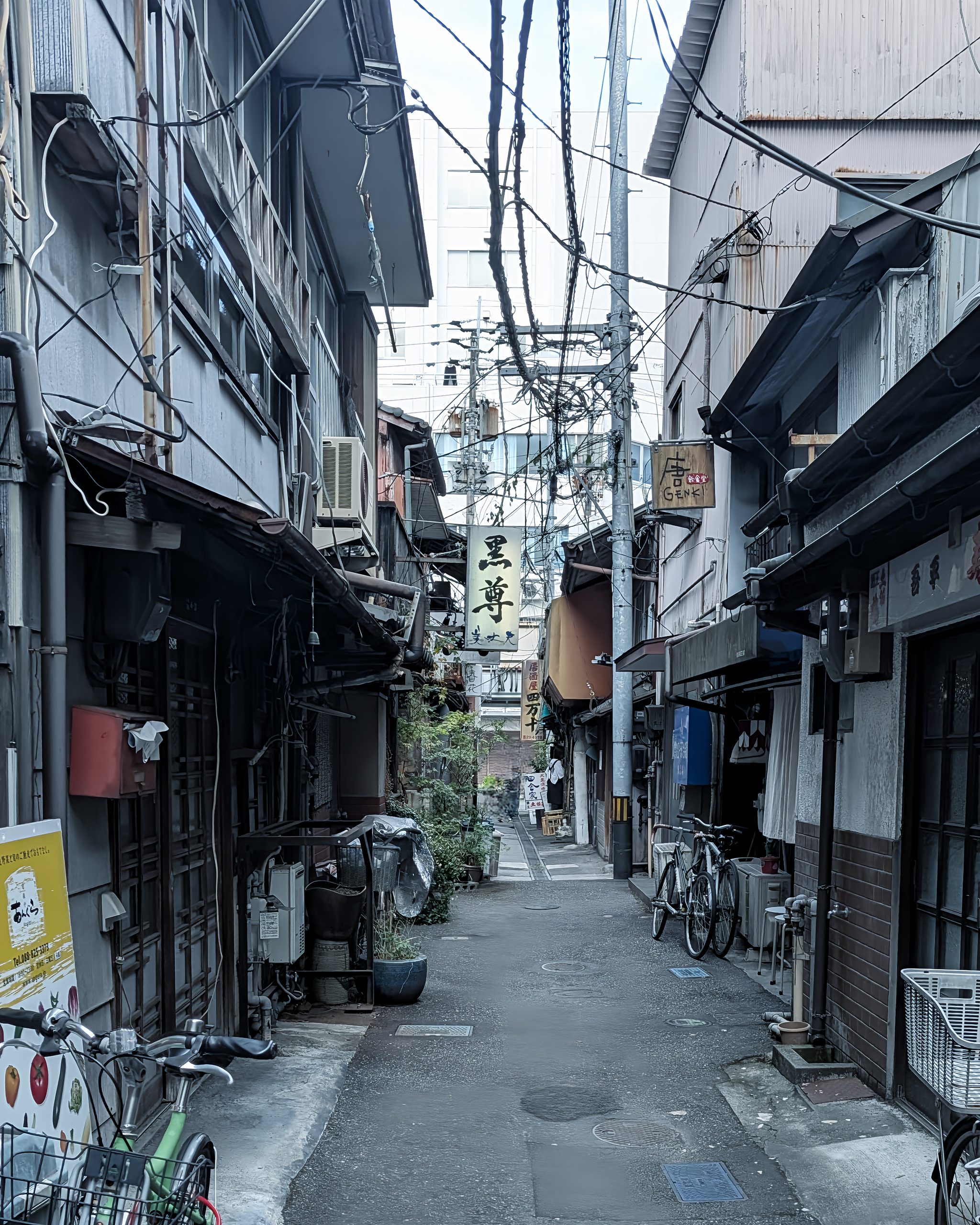 ココかな?っと入った裏路地